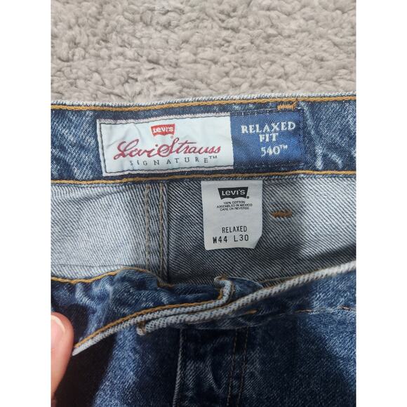 NWT Levi Strauss Signature Relaxed Fit 540 Mens Blue Jeans 44x30 - Picture 2 of 6
